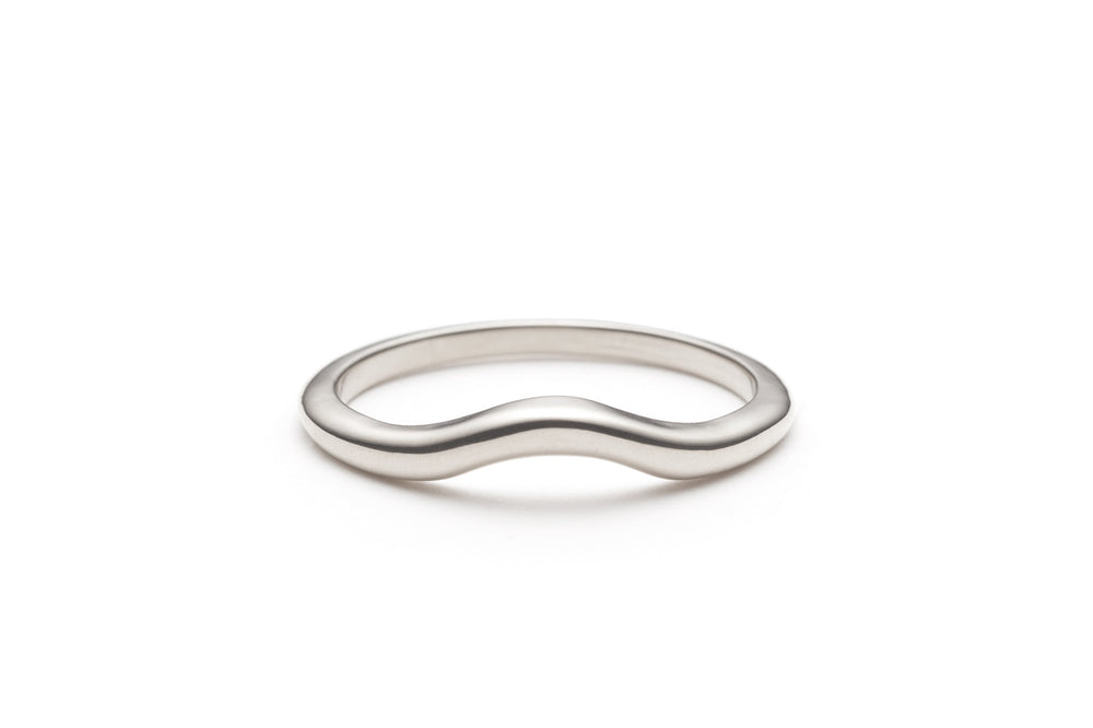 Curve Band in Sterling Silver Size 6
