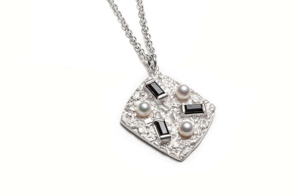 
            
                Load image into Gallery viewer, Ethereal Pearl Spinel Necklace
            
        